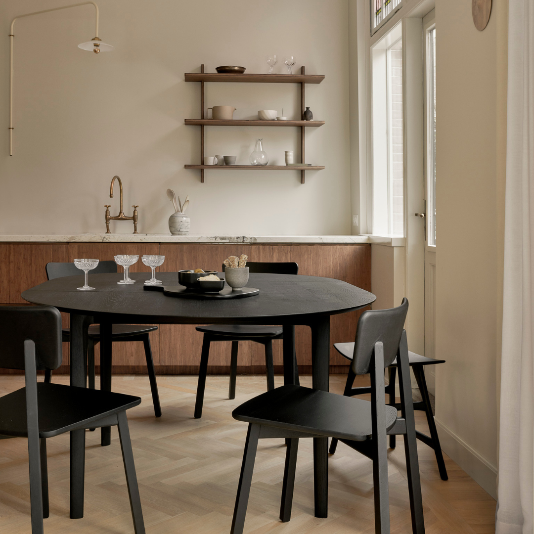 Box Extendable Round Dining Table