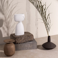 Nadir Vase
