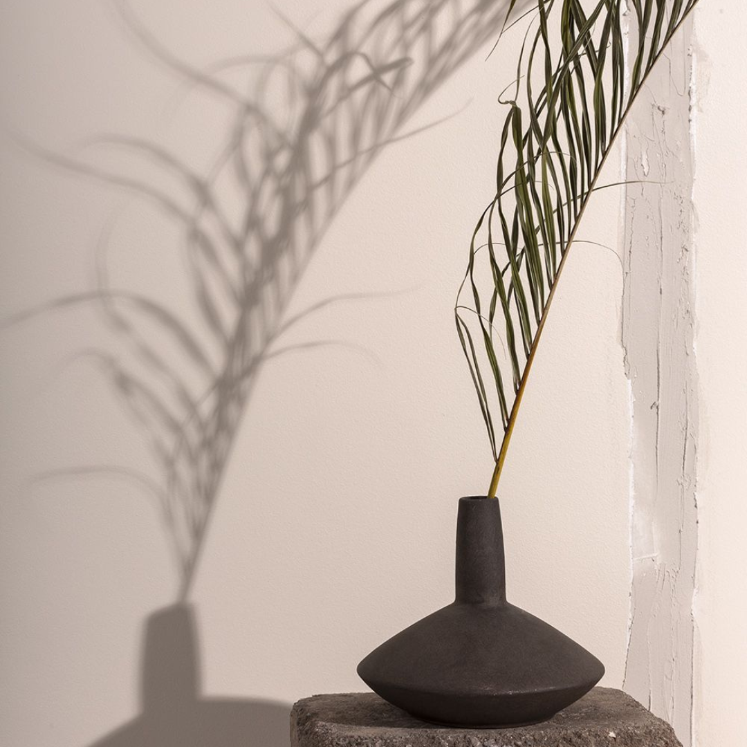 Nadir Vase