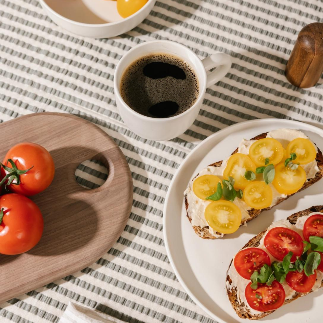 Oval Walnut Cutting Board