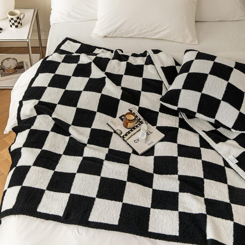 Buffalo Checkerboard Throw, Black