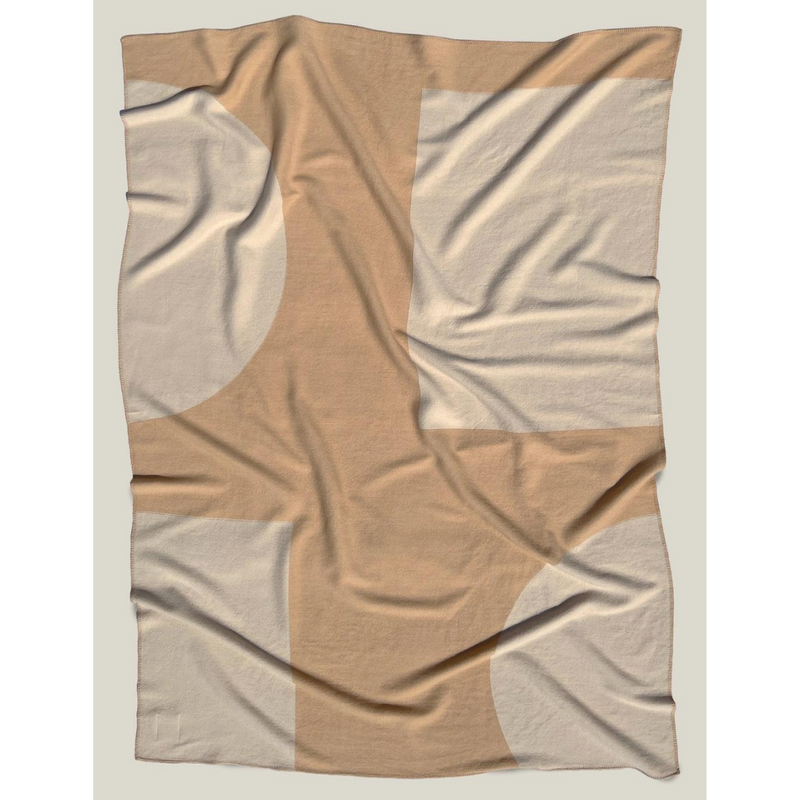 Crema Throw