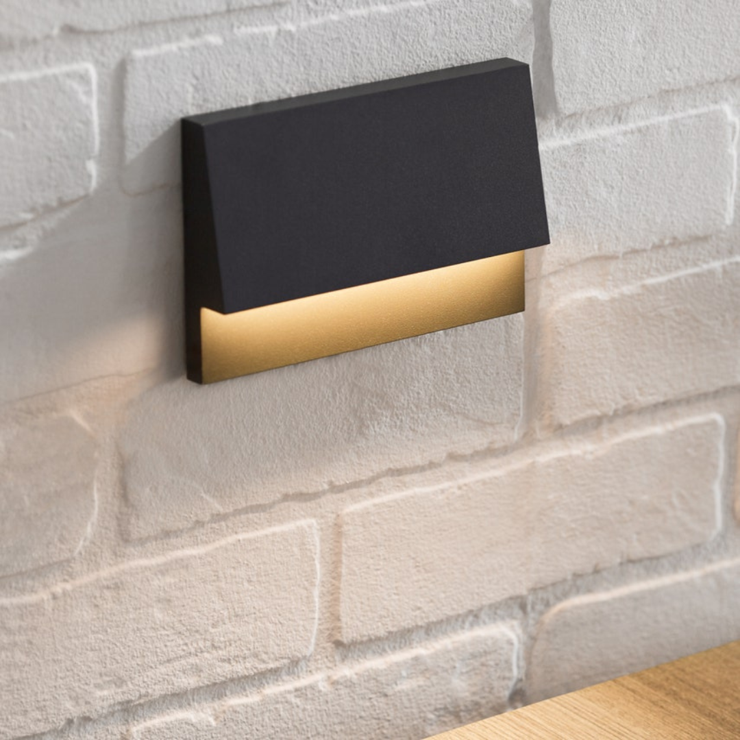 Krysen Outdoor Wall | Step Light