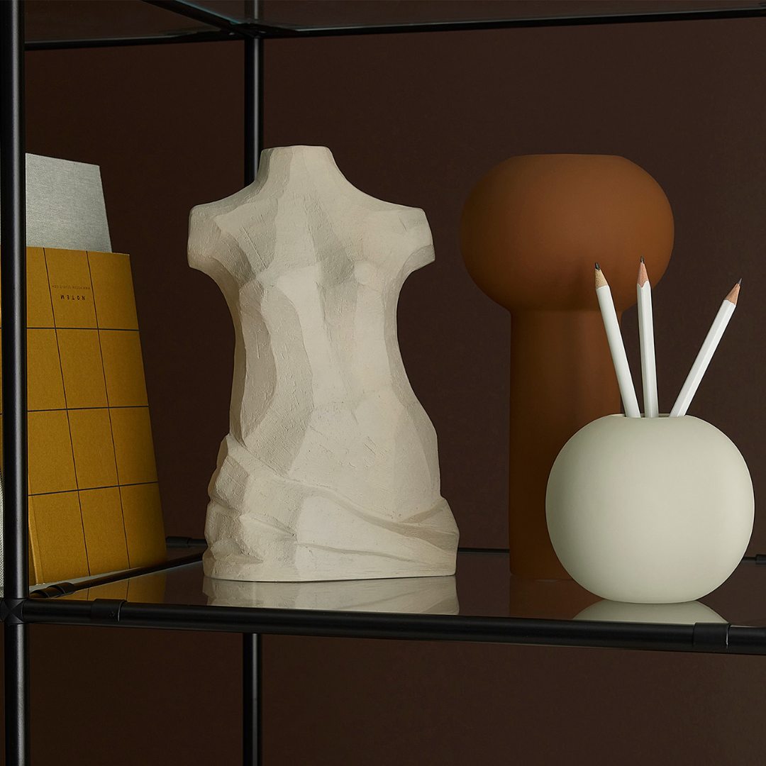 DECORATIVE OBJECTS & SCULPTURAL – WHITESTONE STYLE DECORATIVE OBJECTS & SCULPTURAL – WHITESTONE STYLE