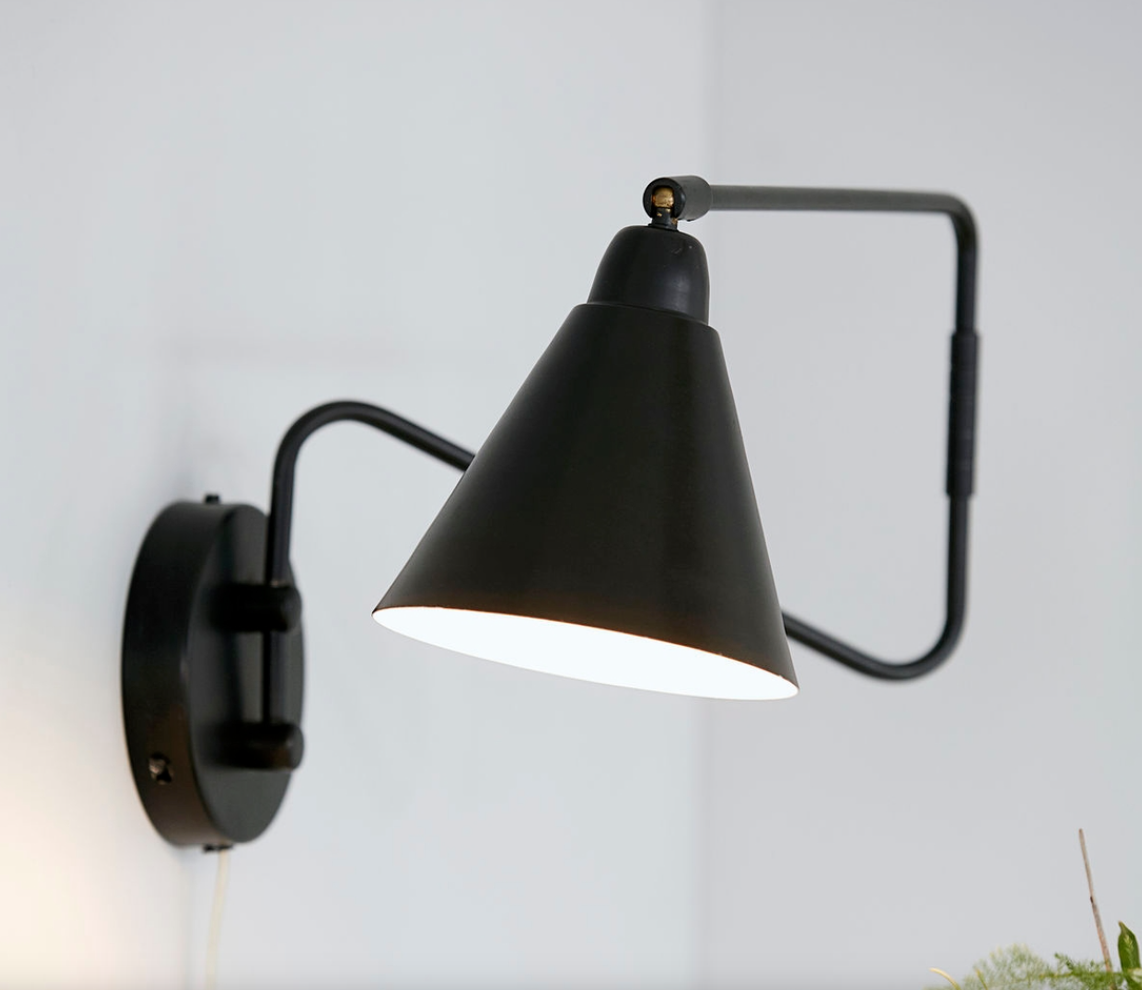 Bobbi Wall Light